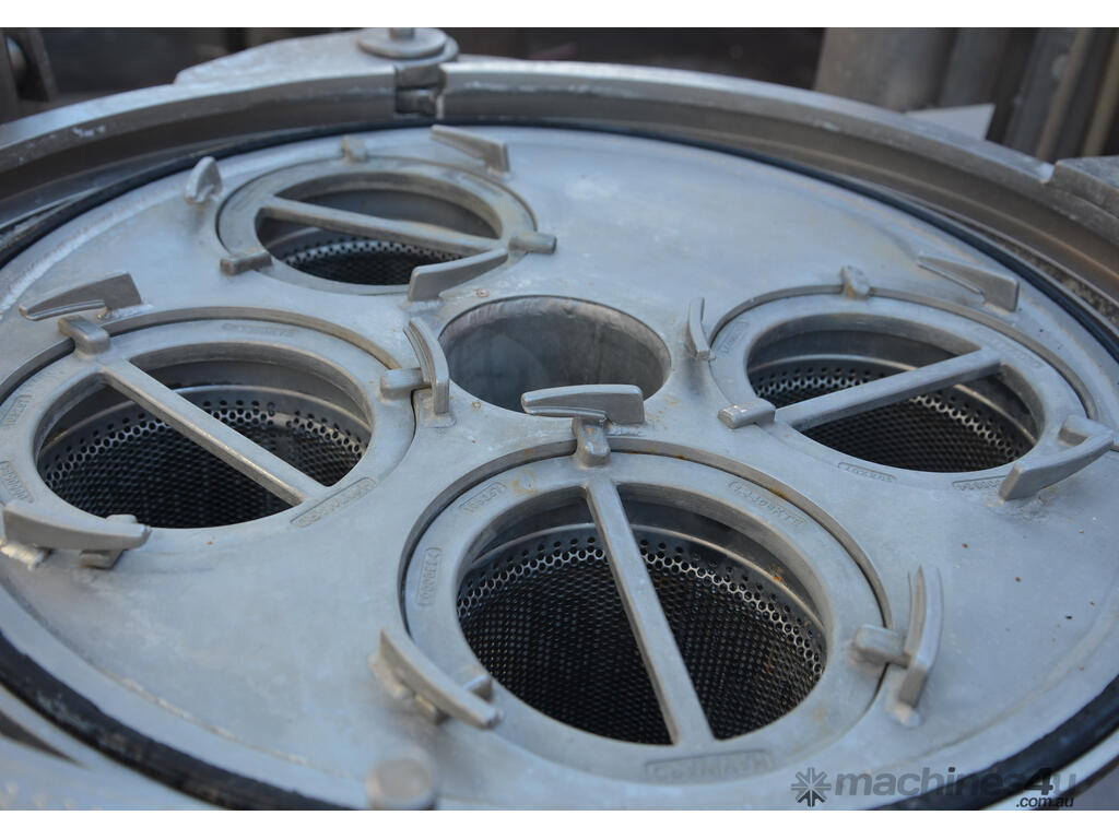 Used Hayward GAF Eaton VMBF0402BB06100DT11SENM Pressure Vessel in