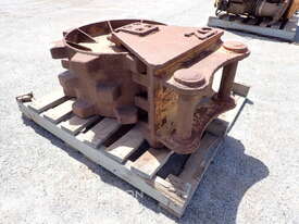 OZ COMPACTION ROLLER ATTACHMENT TO SUIT EXCAVATOR - picture0' - Click to enlarge