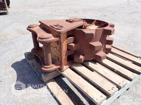 OZ COMPACTION ROLLER ATTACHMENT TO SUIT EXCAVATOR - picture1' - Click to enlarge