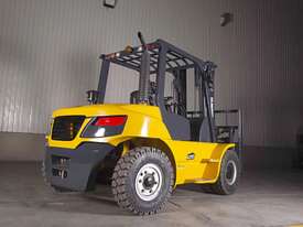  XCMG 5t Diesel Forklift - picture0' - Click to enlarge