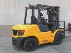  XCMG 5t Diesel Forklift - picture0' - Click to enlarge
