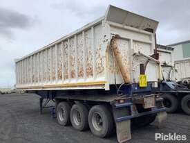 Tri Axle Side Tipper - picture2' - Click to enlarge