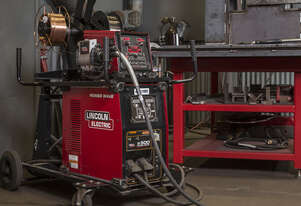 LINCOLN HyperFill PF84 Dual Feeder Welder