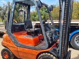 Linde 2.5T LPG Forklift with 5425mm lift height - picture0' - Click to enlarge