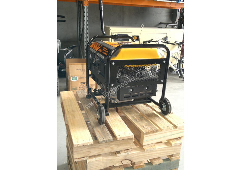 caption GENQUIP TRADIE INVERTOR GENERATOR