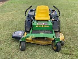 John Deere Z425 Zero-Turn 285 hours - picture0' - Click to enlarge