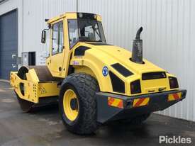 2010 Bomag BW211D-4 - picture2' - Click to enlarge