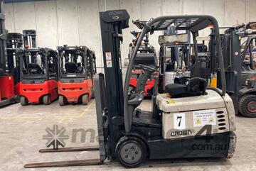 CROWN Late Model SC4500 1.45ton 4.8m Container Mast Side Shift Great Battery CROWN Late Model SC4500 1.45ton 4.8m Container Mast Side Shift Great Battery