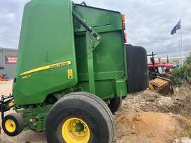 John Deere 460R Round - picture1' - Click to enlarge