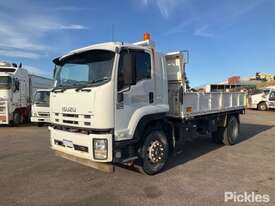 2011 Isuzu FVR 1000 MED - picture0' - Click to enlarge