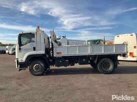 2011 Isuzu FVR 1000 MED - picture0' - Click to enlarge