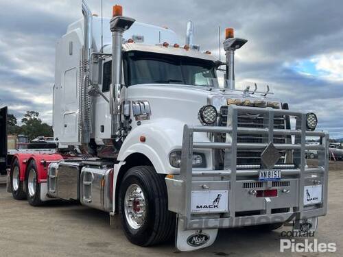 2016 Mack Superliner 6x4 Sleeper Cab Prime Mover