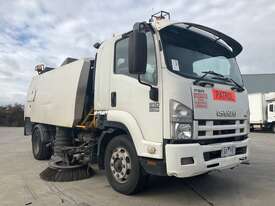 2010 Isuzu FSR 850 Dual Control Sweeper - picture0' - Click to enlarge