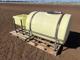 Hardi 1000L Tank & 100L Mixing Tank - picture0' - Click to enlarge