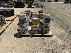 1 x Pallet of Assorted Paint - picture0' - Click to enlarge