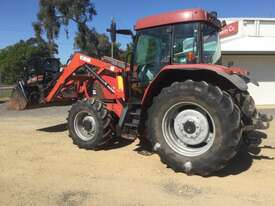 1998 CASE IH Tractor 1998 Model MX80C - picture1' - Click to enlarge