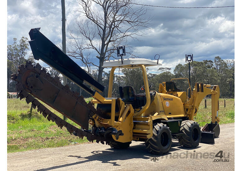 caption Vermeer RT700 Trencher Trenching