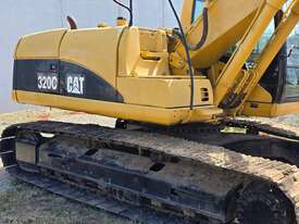 LIVE ONLINE AUCTION - 2006 Caterpillar (CAT) 320C 20 Tonne Crawler Hydraulic Excavator Turbo Diesel  - picture0' - Click to enlarge