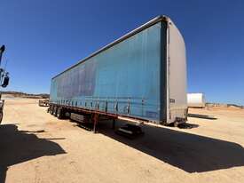 2001 Maxitrans ST3 Tri-Axle Curtainsider - picture0' - Click to enlarge