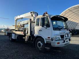 2005 Nissan UD PKC215 EWP - picture0' - Click to enlarge