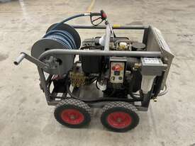 D24M-43C Cold Wash Pressure Wash -Diesel (Fully Functional) - picture0' - Click to enlarge