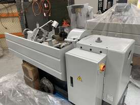 Romac 400 x 1000mm Centre Lathe - picture0' - Click to enlarge