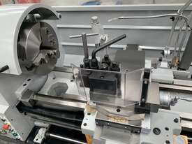 Romac 400 x 1000mm Centre Lathe - picture2' - Click to enlarge