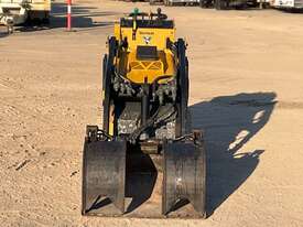 Vermeer S725TX Stand Behind Mini Loader - picture0' - Click to enlarge