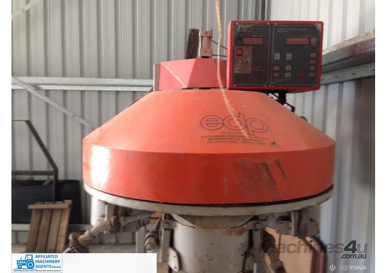 (5161) Potato Bagger Machine (Garfield, VIC)