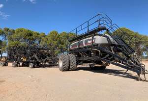 Flexi-Coil 5500 70ft Air Drill & 5560 TBT Air Cart