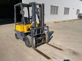 Nissan Forklift - picture0' - Click to enlarge