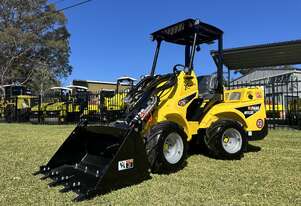 Hyload WTL30 Mini Loader (with 4 IN 1 Bucket)
