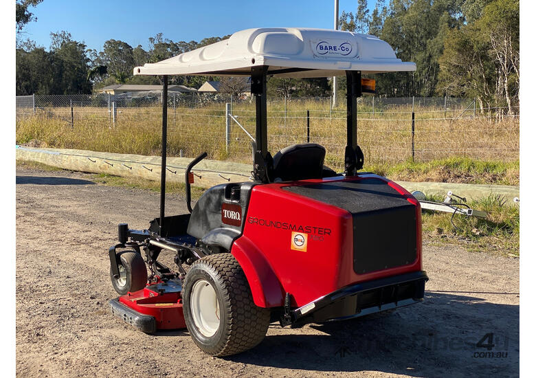 caption Toro Groundsmaster 7210 Zero Turn Lawn Equipment