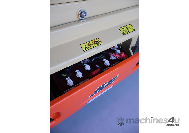 caption 2020 JLG 2646ES 26ft Electric Scissor Lift - Commission until 06/2030