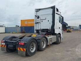 Mercedes-benz Actros - picture1' - Click to enlarge