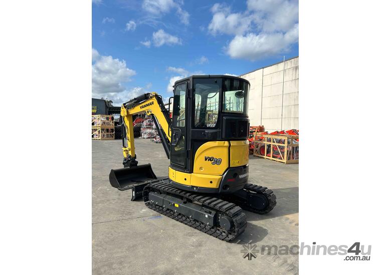 caption Like new Yanmar VIO30-6 (13hrs)