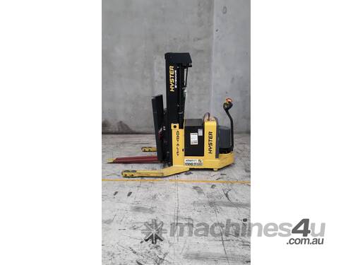 1.5T Battery Electric Walkie Reach Stacker