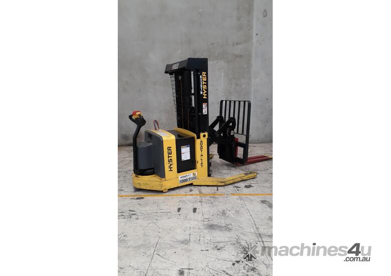 1.5T Battery Electric Walkie Reach Stacker