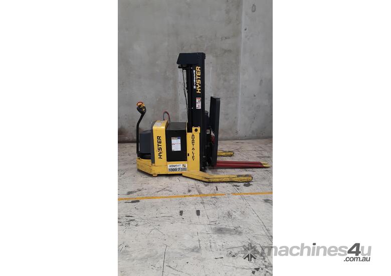 1.5T Battery Electric Walkie Reach Stacker