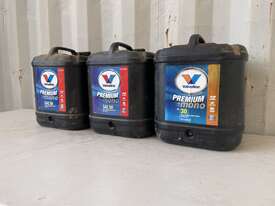 3 x 20 LTR Drums of Oil - picture1' - Click to enlarge