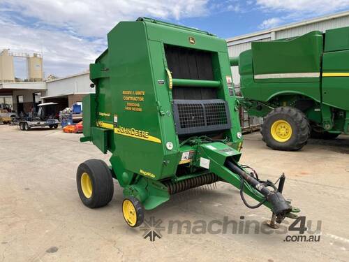 John Deere Silage Special 467 Round Baler