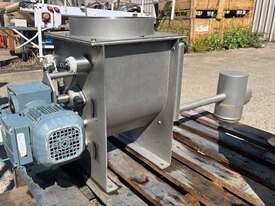 Stainless steel  screw feeder with mixer - picture0' - Click to enlarge