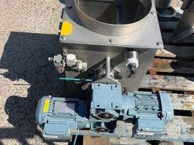 Stainless steel  screw feeder with mixer - picture0' - Click to enlarge