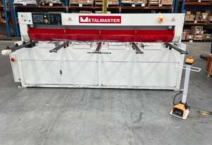 JUST IN - LATE MODEL METALMASTER 2504 GUILLOTINE