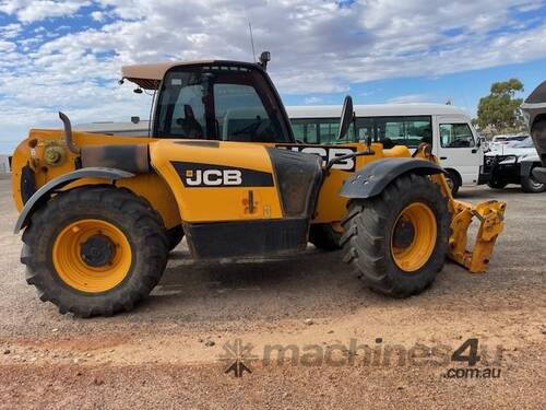 caption 2015 JCB 531-70 AGRI SUPER TELEHANDLER