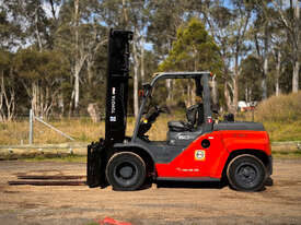 2017 Toyota 8FD60N Diesel Dual Wheeled 6 Tonne Forklift - picture1' - Click to enlarge