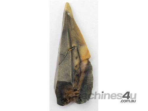 BRONZE AGE PREHISTORIC FLINT ARROWHEAD