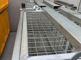2024 NMG Block Cage BDN-6F Galvanised  - picture2' - Click to enlarge