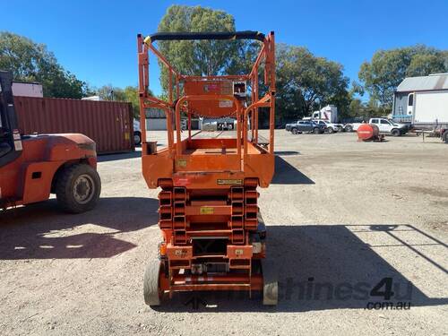 caption 2015 JLG 2646ES Scissor Lift (Electric)