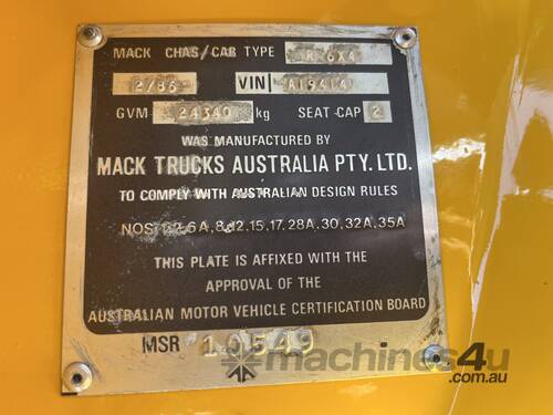 caption 1986 Mack Super Liner R721RS Superliner 6x4 Prime Mover fully restored